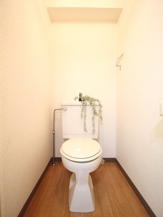 トイレ ｱ-ﾙ.ﾌﾞﾘﾕｯﾄ