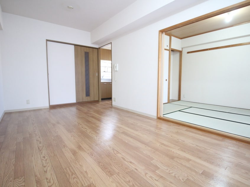 居室 コンフォートピア・アツミ