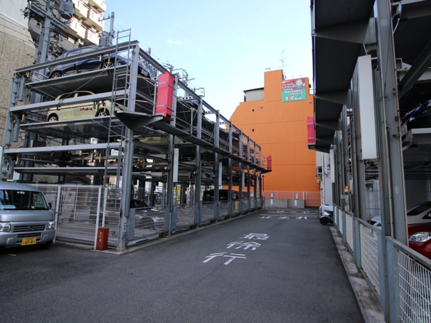 駐車場 パークフラッツ金山