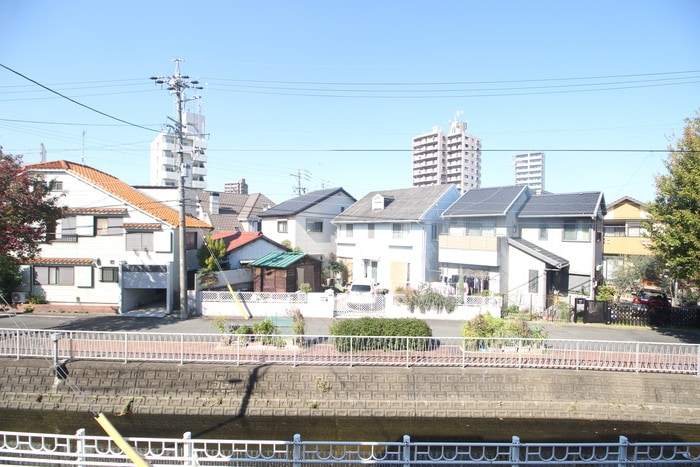 室内からの展望 Calm庄内通