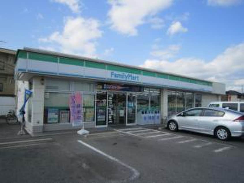 ファミリーマート(コンビニ)まで515m ウィステリア32