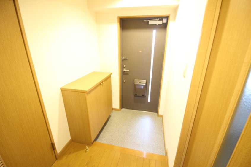 玄関 神田丸太マンション