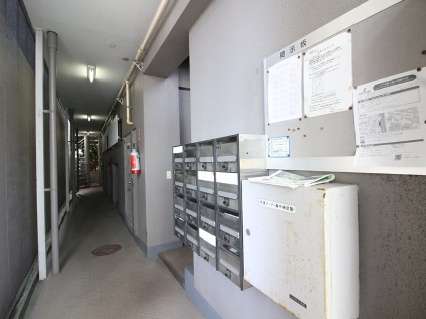 エントランス部分 ＺＵＩＳＥＩ　ＢＬＤ．