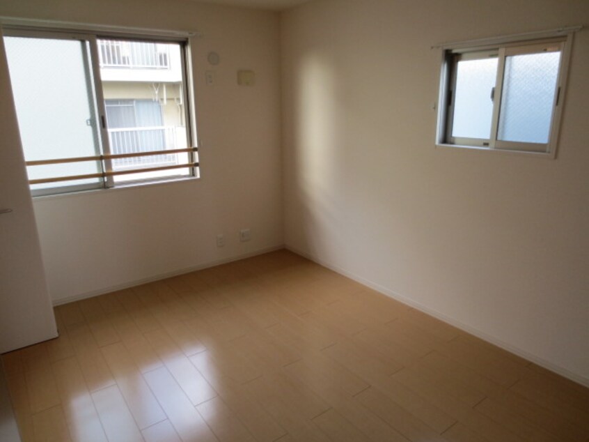 居室 クレセント