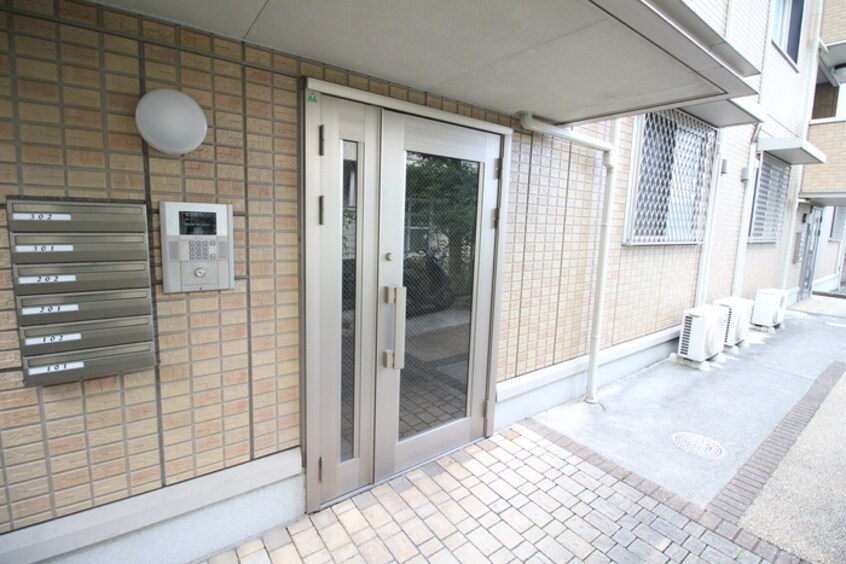 エントランス部分 クレセント