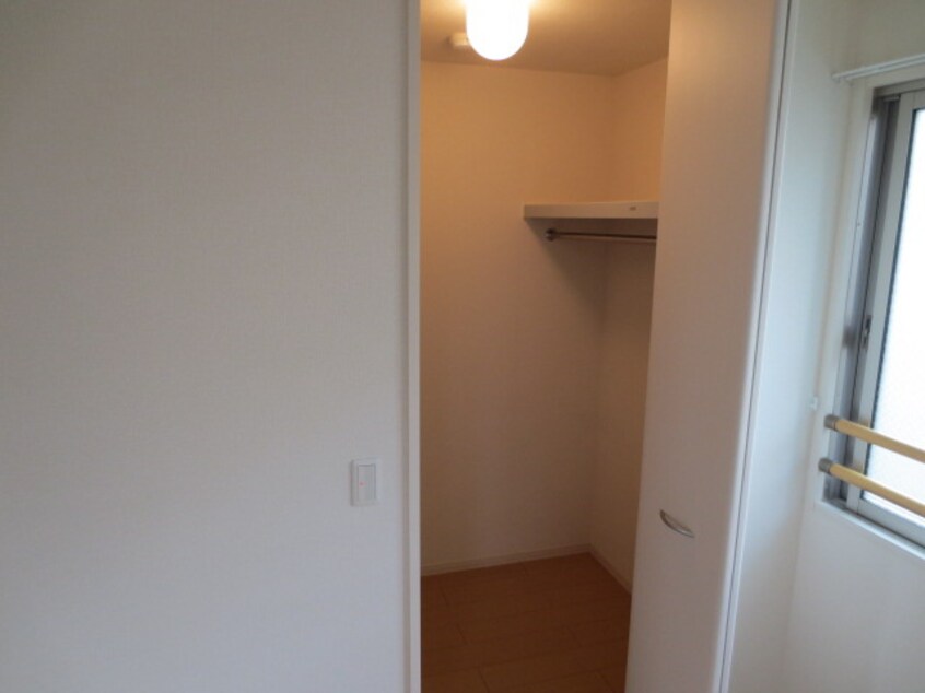 収納 クレセント