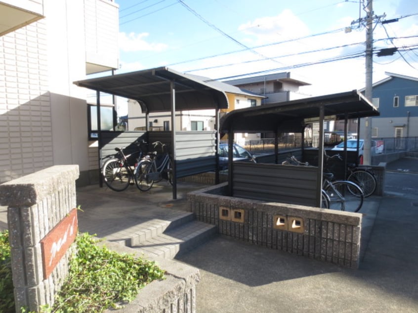 駐輪場 クレセールN