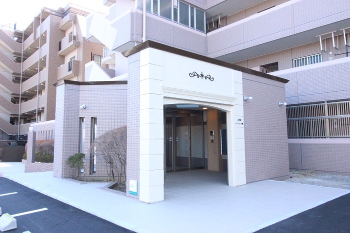 エントランス部分 ピボットマンション小鴨