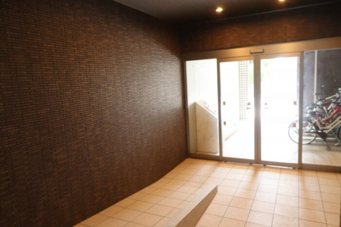 エントランス部分 コートシャイン