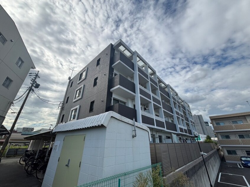 外観写真 ラルゴ