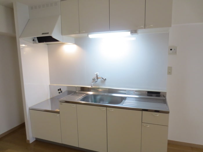 キッチン メゾンドール小島