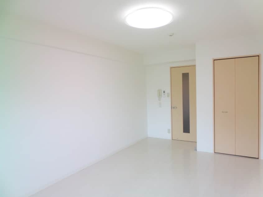 居室 リバ－ジュＡ