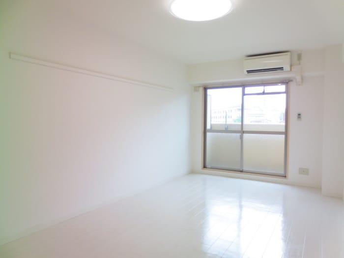 居室 リバ－ジュＡ