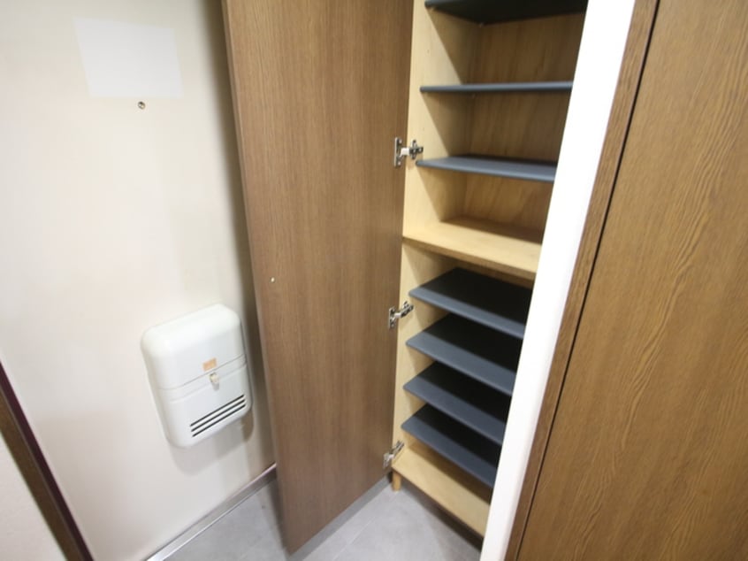 靴箱 リヴェール山王