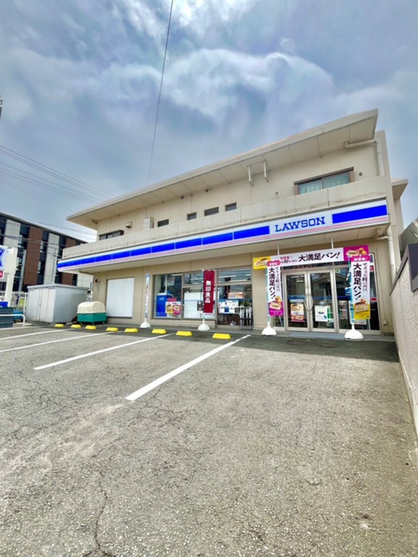ローソン楽園町店(コンビニ)まで140m 第二ニﾕー高貴