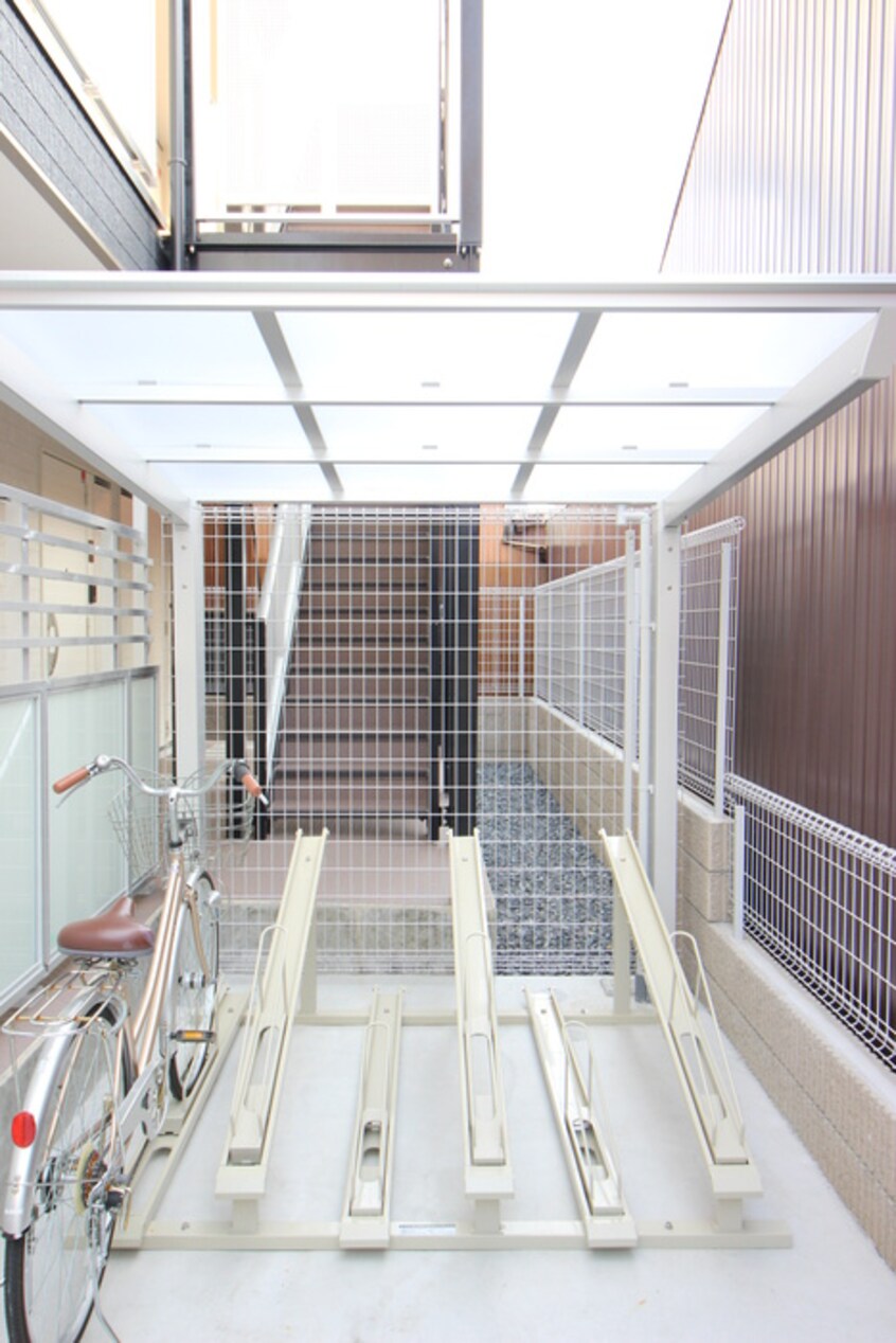 駐輪場 リブリ・シャトーエ