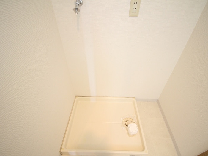 洗濯機置場 レ－ジュ至来