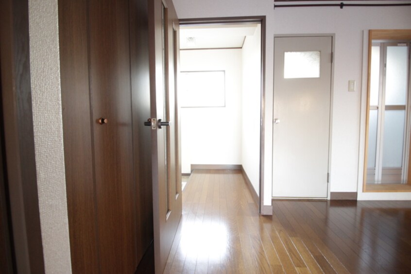 廊下 共栄ビル