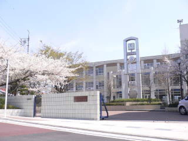 名古屋市立植田南小学校(小学校)まで600m バンベール植田ヒルズ2号棟(107)