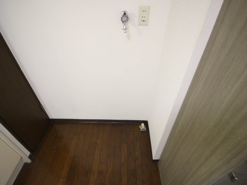 洗濯機置場 リブローネ南山