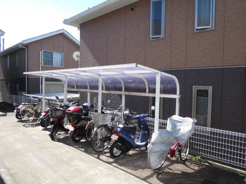 駐輪場 ベルセ山口町