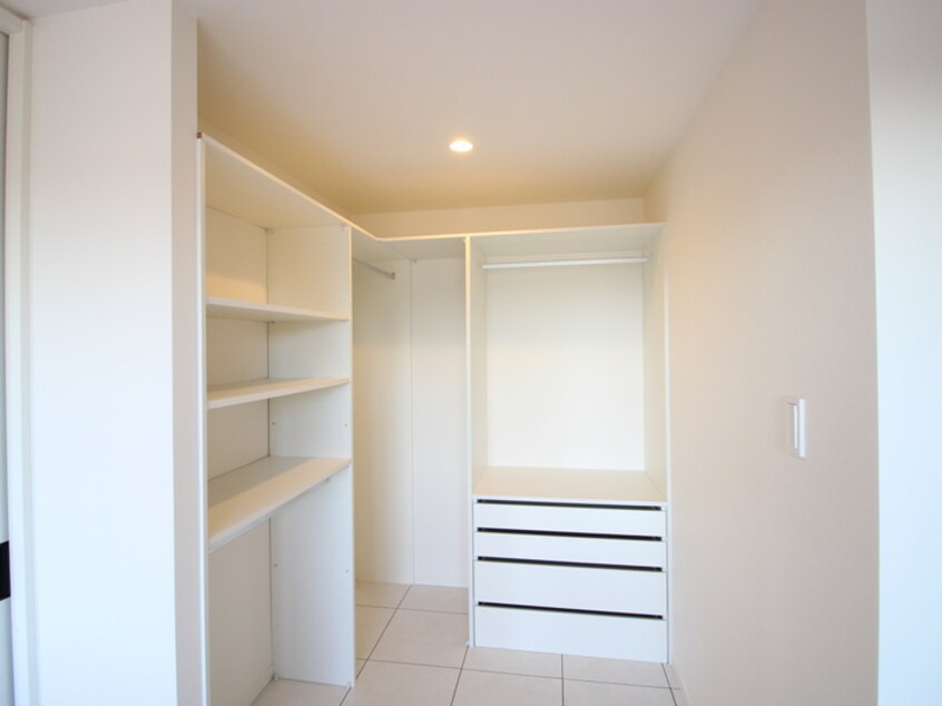 収納 セジュ－ルすえひろ