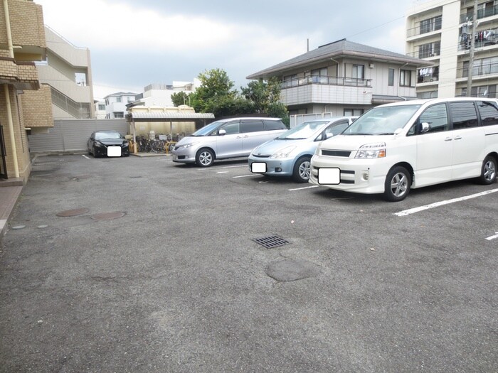 駐車場 エーデルハイム汐路