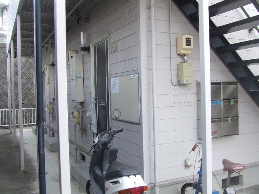 外観写真 明大寺ハイツ