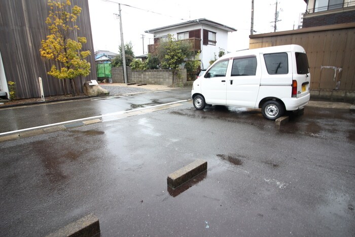 駐車場 明大寺ハイツ