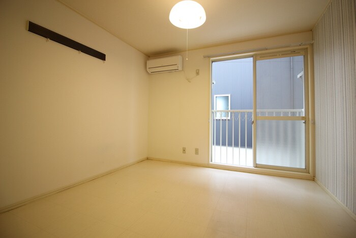 居室 明大寺ハイツ