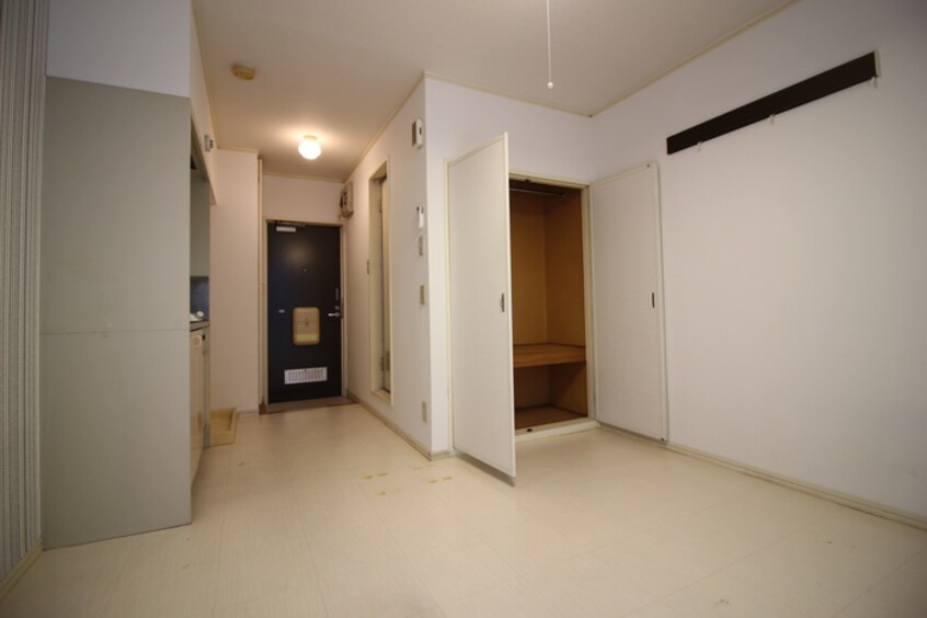 居室 明大寺ハイツ