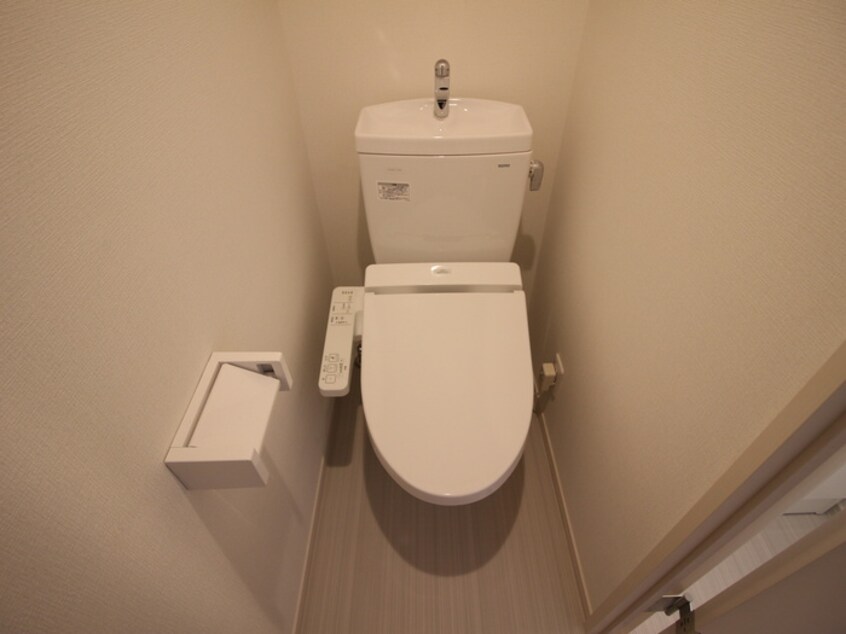 トイレ ラ　シャルール千成