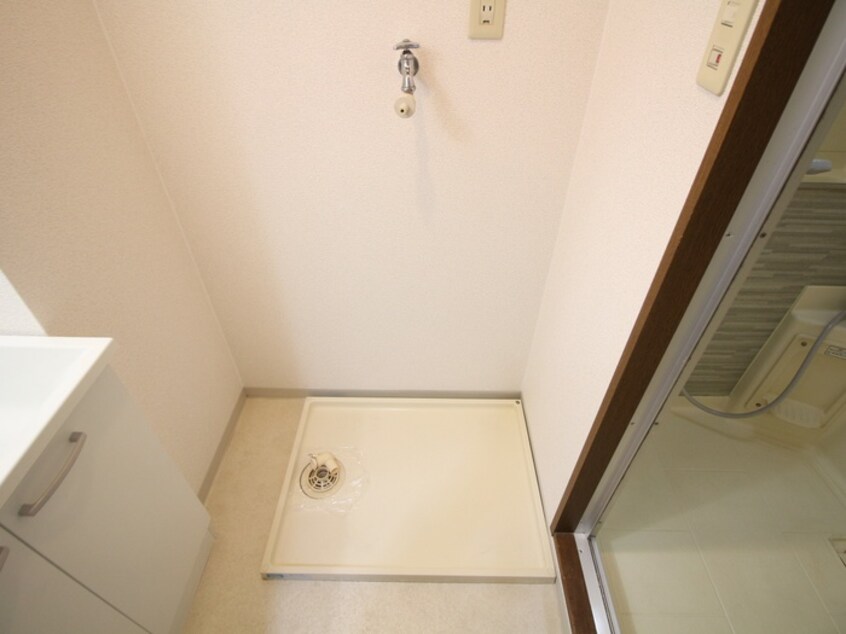 洗濯機置場 メゾンヴェール渡辺