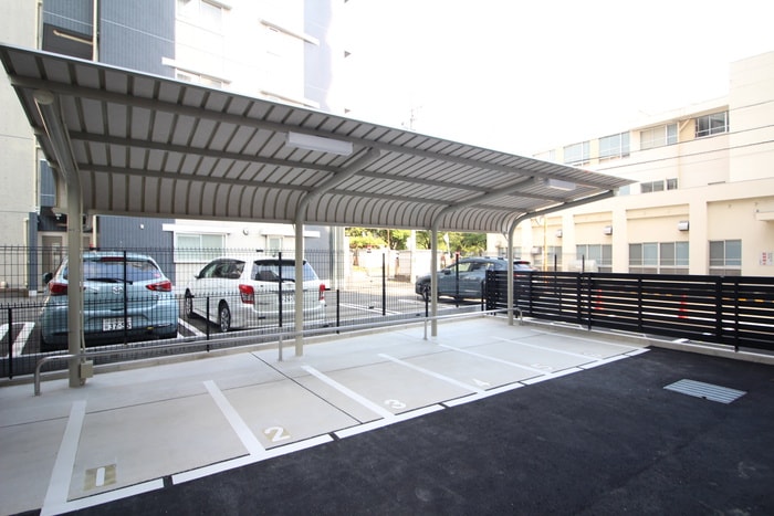 バイク置き場 CRESTTAPP金山