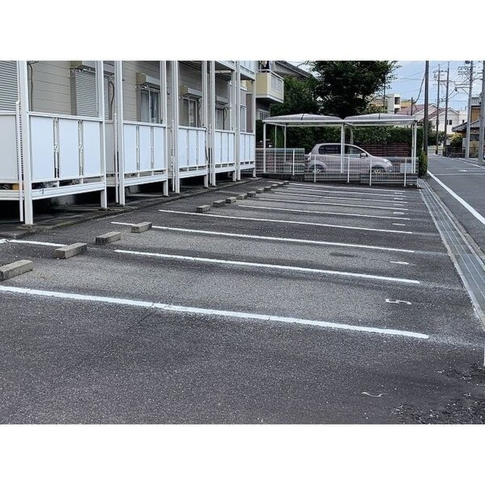 駐車場 Surplus One MODE