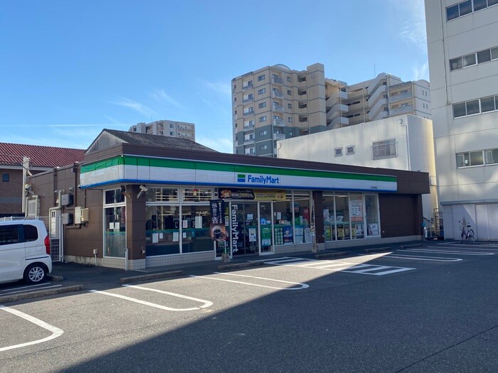 ファミリーマート知立南店(コンビニ)まで146m アンセム