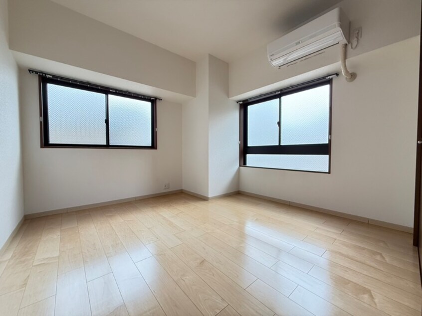 居室 ダイナース白壁（202）