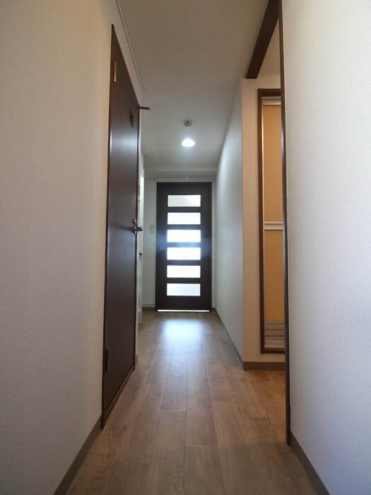 廊下 シュロス　アービック