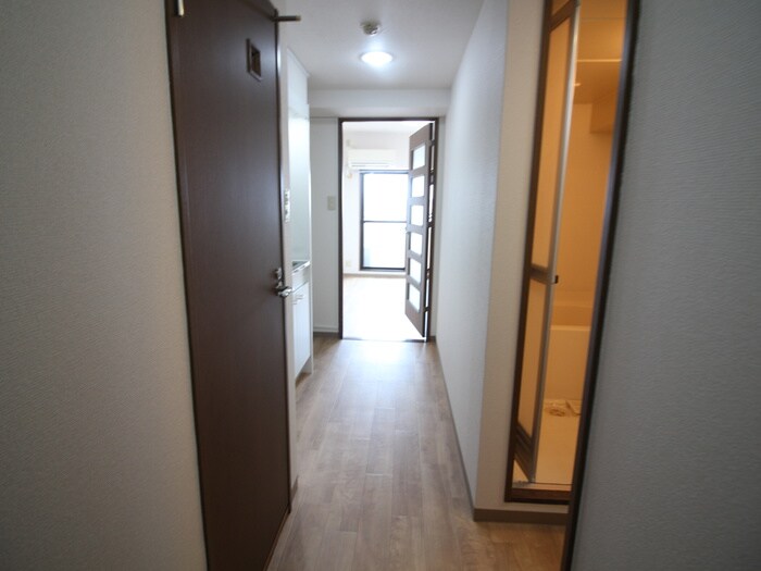 廊下 シュロス　アービック