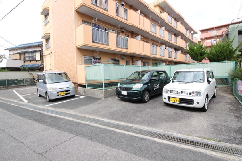 駐車場 コ－ポのぐろ