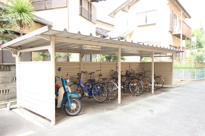 駐輪場 コ－ポのぐろ