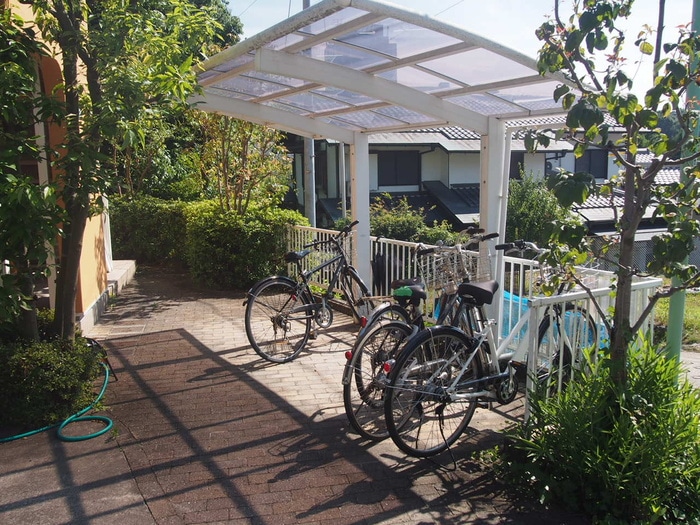 駐輪場 カ－サ モンテベルデ