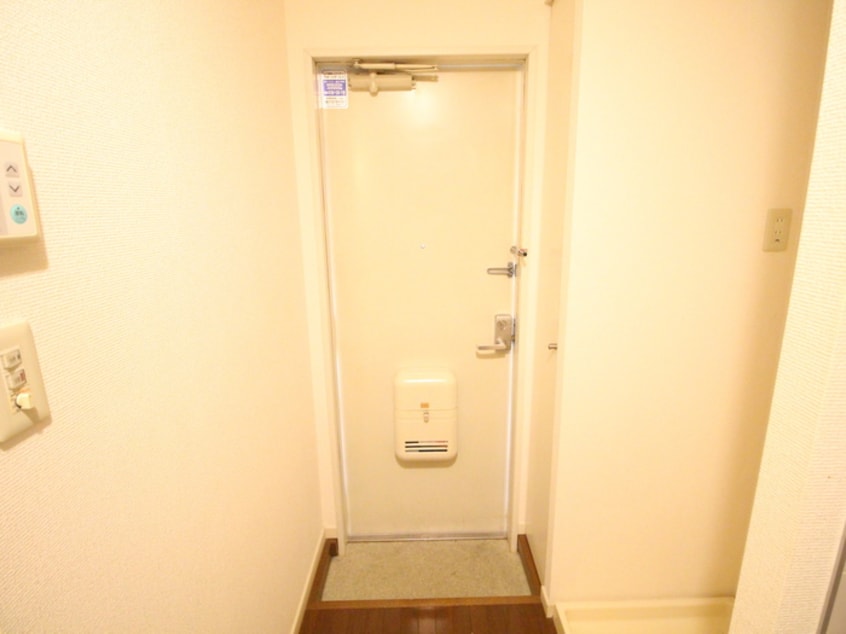 玄関 カ－サ モンテベルデ