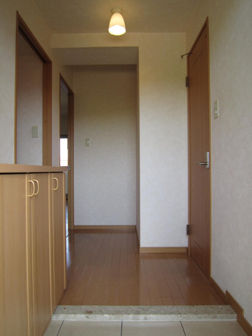 玄関 シャルル大宗