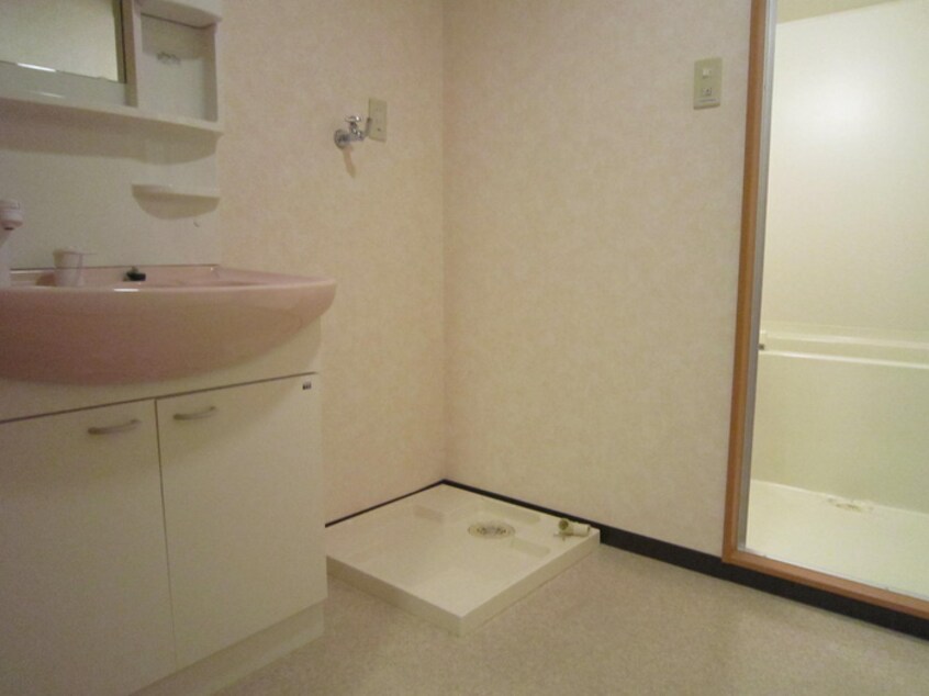 洗濯機置場 シャルル大宗