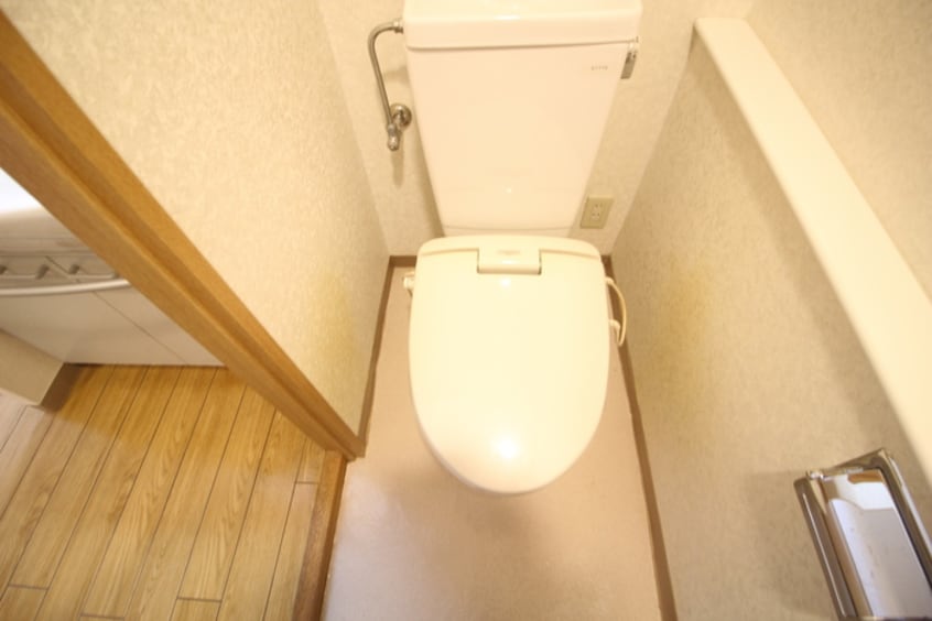 トイレ カ－サ・ノア高峯町