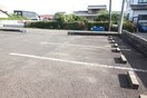 駐車場 サープラスワン岩田