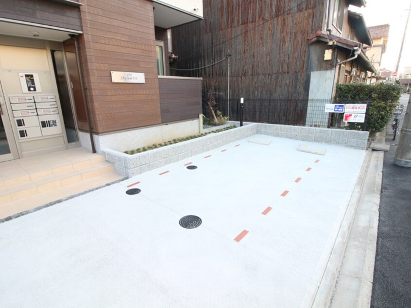 駐車場 シャローム熱田