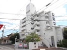 花自紅三郷マンションの外観