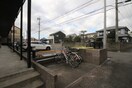 駐輪場 アンプルールリーブル桜田
